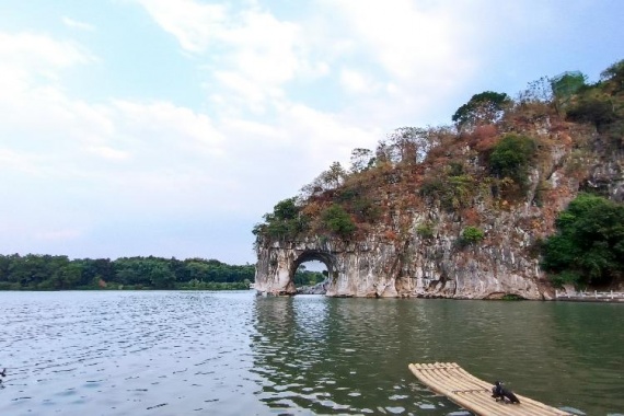 廣州往返廣西 宋品桂林 興坪漓江+象鼻山+銀子岩+遇龍河風光+陽朔西街動車3天 康輝旅遊網廣州往返廣西 宋品桂林 興坪漓江+象鼻山+銀子岩+遇龍河風光+陽朔西街動車3天