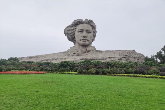 <經(jīng)典>廣州往返 玩轉星城 長(cháng)沙橘子洲 嶽麓山 花明樓 衡山 韶山 高鐵3天 康輝旅遊網<經(jīng)典>廣州往返 玩轉星城 長(cháng)沙橘子洲 嶽麓山 花明樓 衡山 韶山 高鐵3天