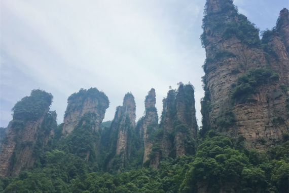 <經(jīng)典>廣州往返,湖南4-5月皇牌張家界+天門山+韶山+芙蓉鎮+鳳凰古城雙高4天 康輝旅遊網<經(jīng)典>廣州往返,湖南4-5月皇牌張家界+天門山+韶山+芙蓉鎮+鳳凰古城雙高4天