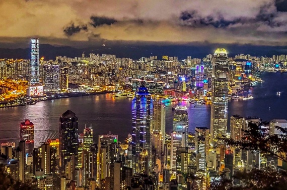 <特惠>深圳出發(fā)香港黃大仙+星光大道(dào)+西九文化區之藝術公園+太平山頂+中環碼頭乘天星小輪+尖沙咀海港城自由活動汽車往返1天遊 康輝旅遊網<特惠>深圳出發(fā)香港黃大仙+星光大道(dào)+西九文化區之藝術公園+太平山頂+中環碼頭乘天星小輪+尖沙咀海港城自由活動汽車往返1天遊