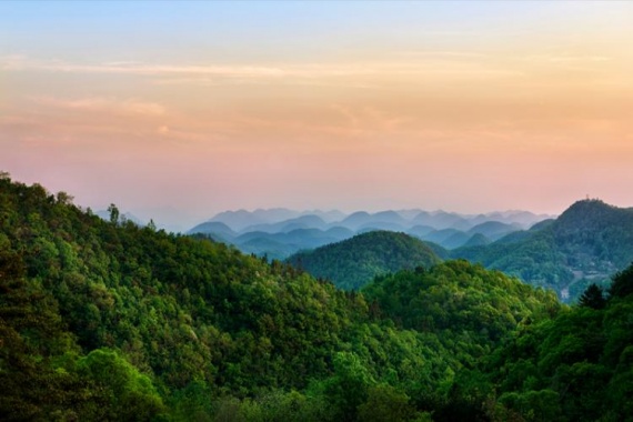 <特惠恩施遇上梵淨山>廣州往返 屏山大峽谷、梵淨山、鳳凰古城、梭布亞雙動6日遊 康輝旅遊網<特惠恩施遇上梵淨山>廣州往返 屏山大峽谷、梵淨山、鳳凰古城、梭布亞雙動6日遊