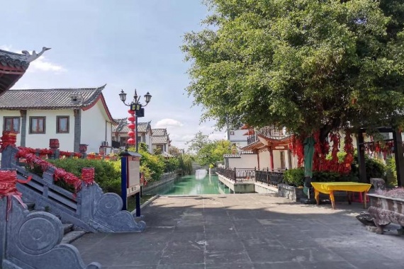 廣州往返廣西七彩雲桂 田州古城+百色紀念館+東川紅土地+轎子山+九龍瀑布動車5天 康輝旅遊網廣州往返廣西七彩雲桂 田州古城+百色紀念館+東川紅土地+轎子山+九龍瀑布動車5天